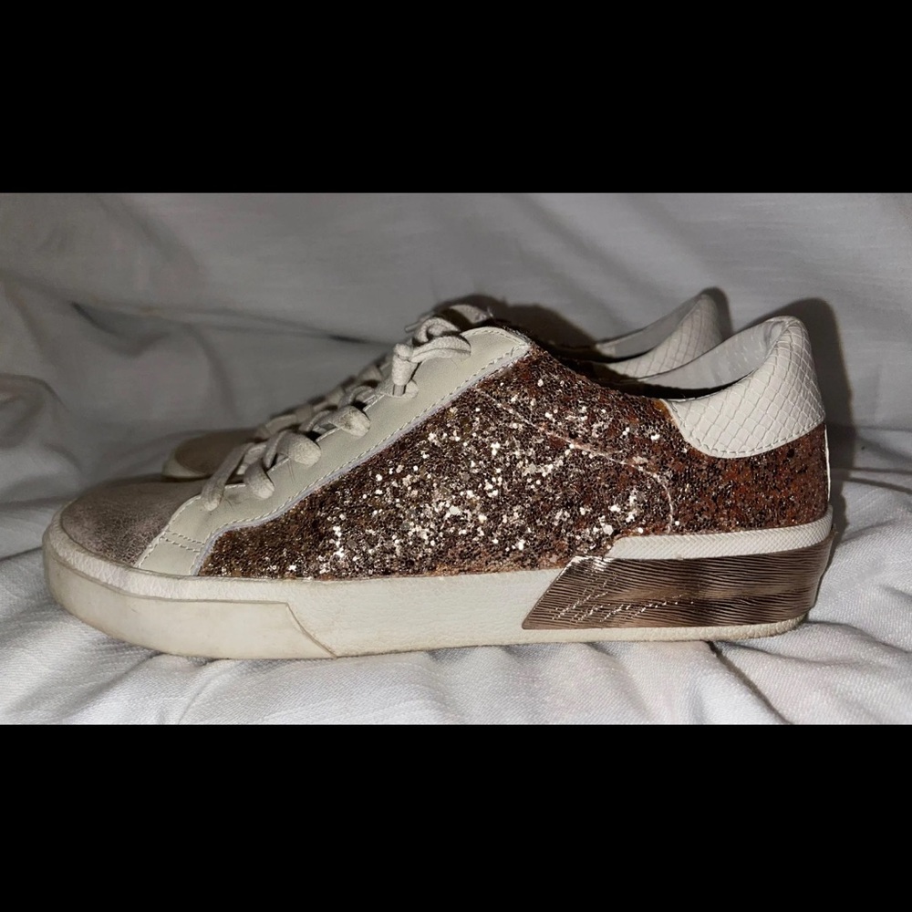Dolce Vita Glitter Low-Top Sneaker - Rose Gold and White